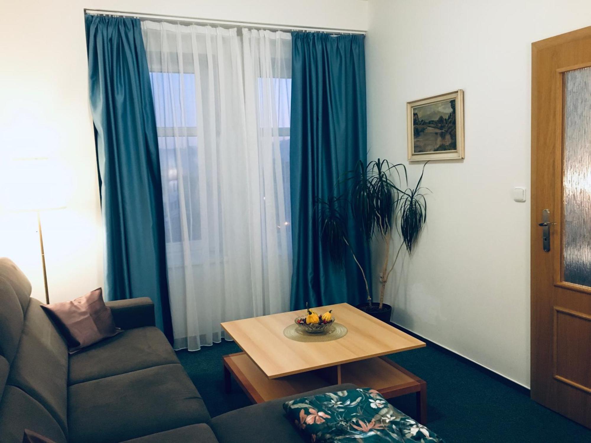 Penzion Hotelu Central Dvur Kralove nad Labem Exterior photo